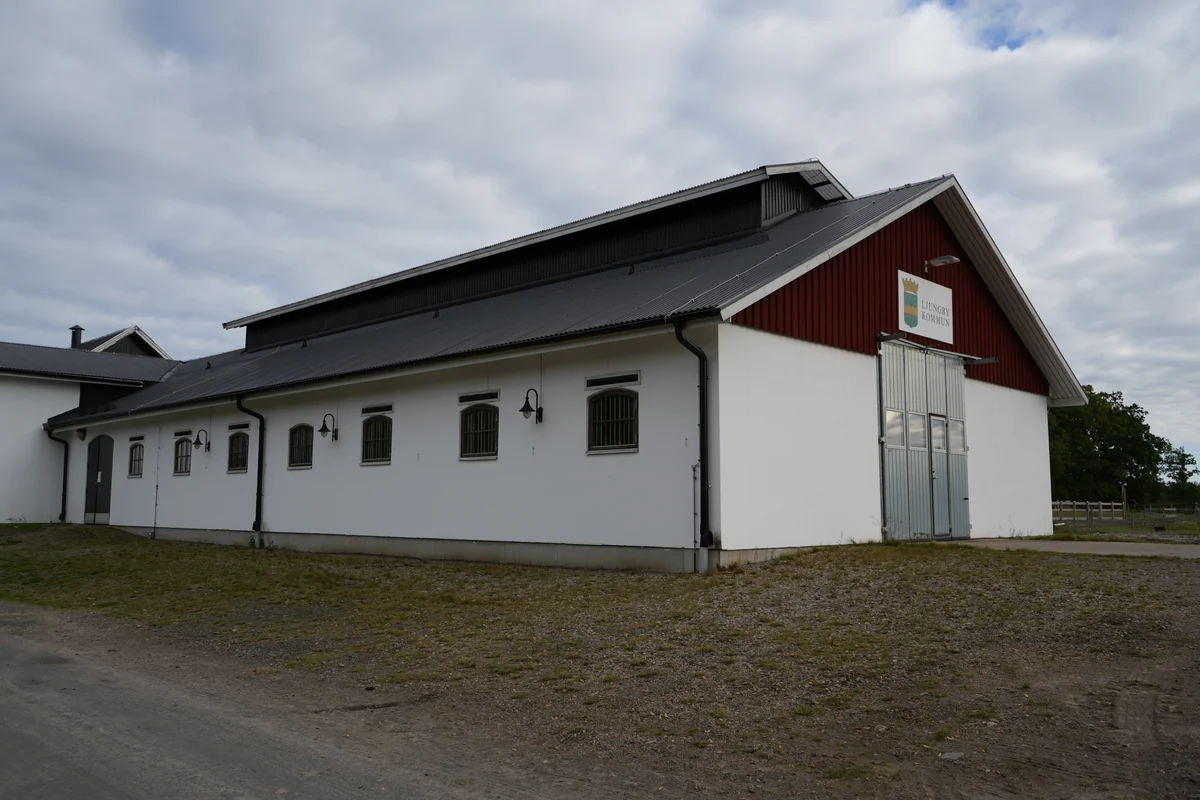 Ridstall Sickinge · byggnaden och dess omgivning.