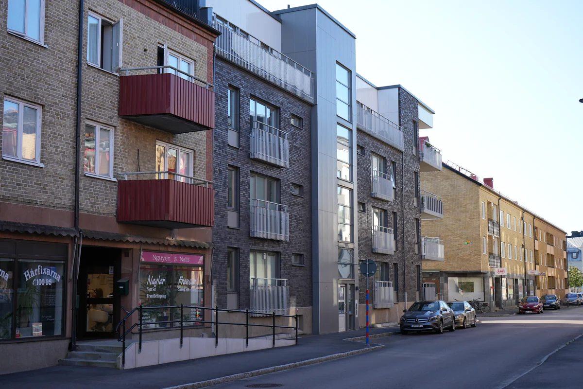 Sländan · byggnaden och dess omgivning.